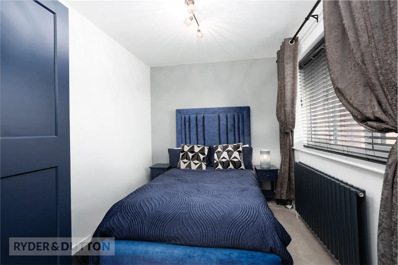 Spinners Way, Moorside, OL4, photo 27