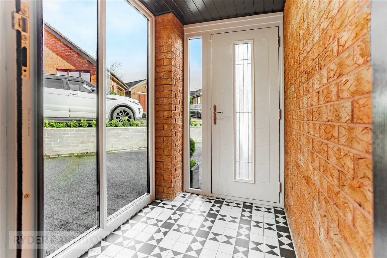 Spinners Way, Moorside, OL4, photo 23