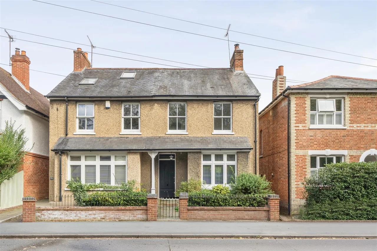 3 bed house for sale, Kings Ride, Camberley