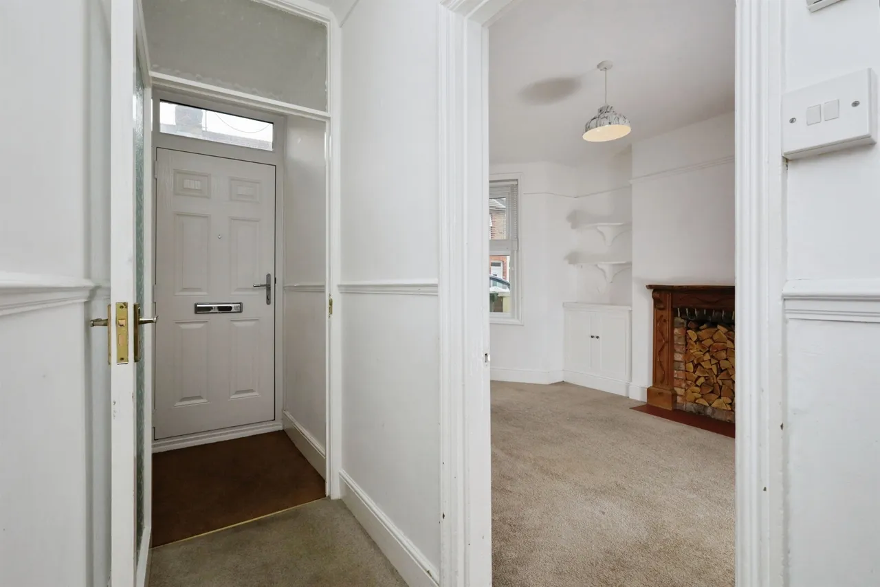 Beltring Road, Eastbourne, photo 6