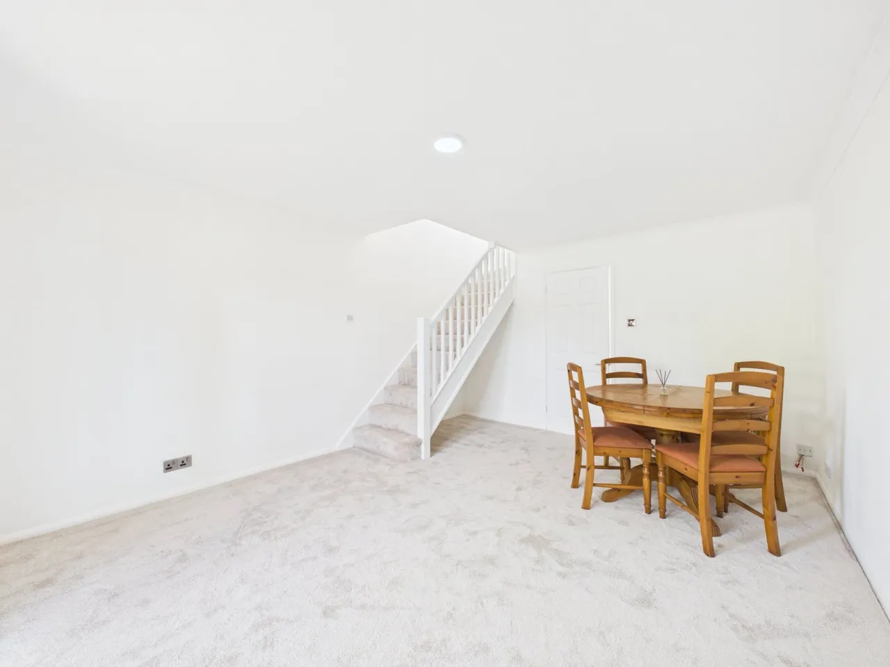 Kingsmead Road, High Wycombe, HP11, photo 11