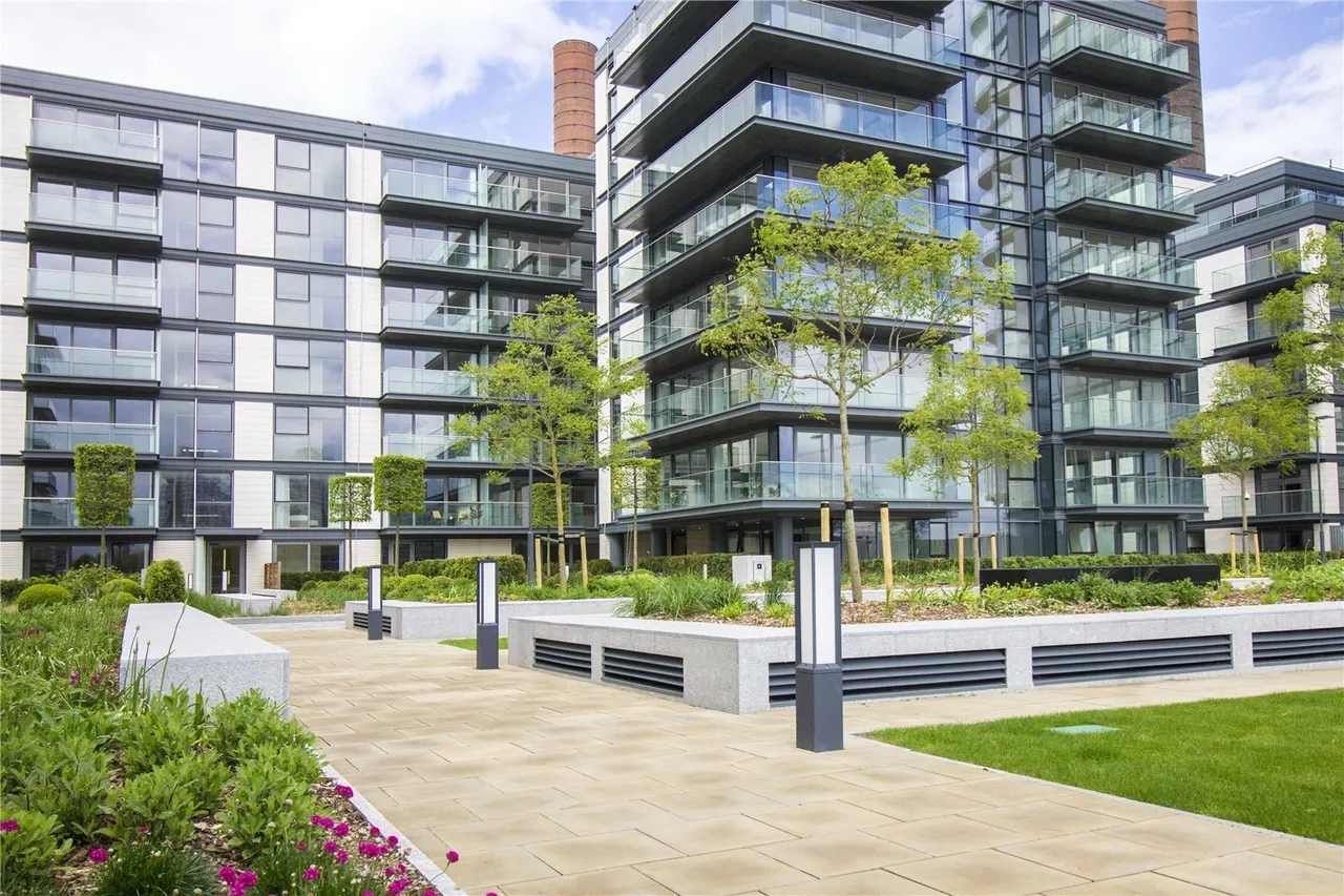 Waterfront Drive, London, SW10, photo 2