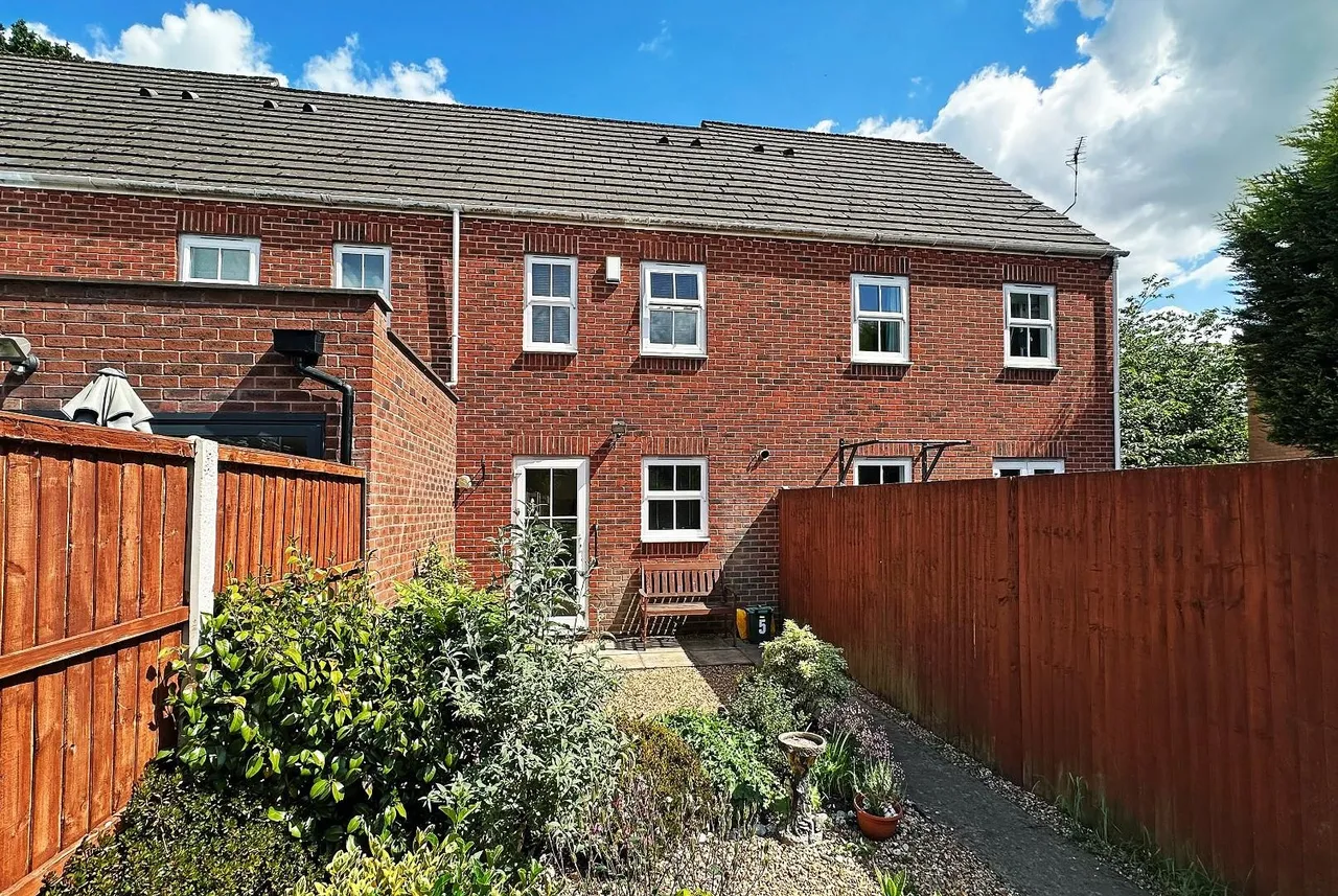 Braystones Close, Timperley, Cheshire WA15 7RB, photo 17