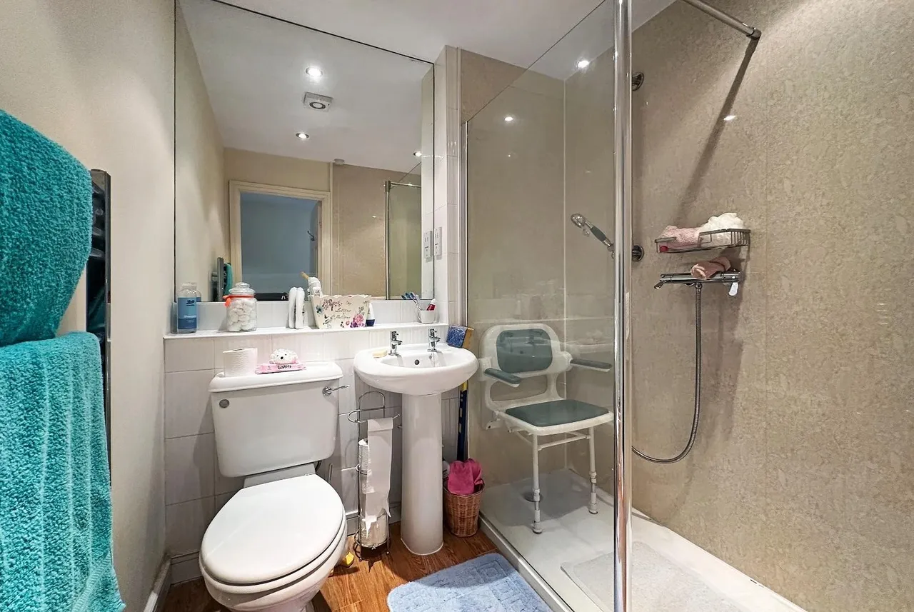 Braystones Close, Timperley, Cheshire WA15 7RB, photo 13