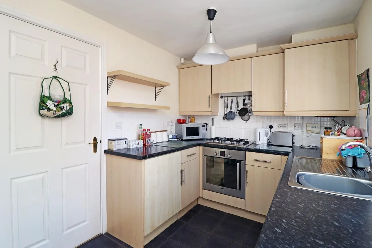 Braystones Close, Timperley, Cheshire WA15 7RB, photo 22
