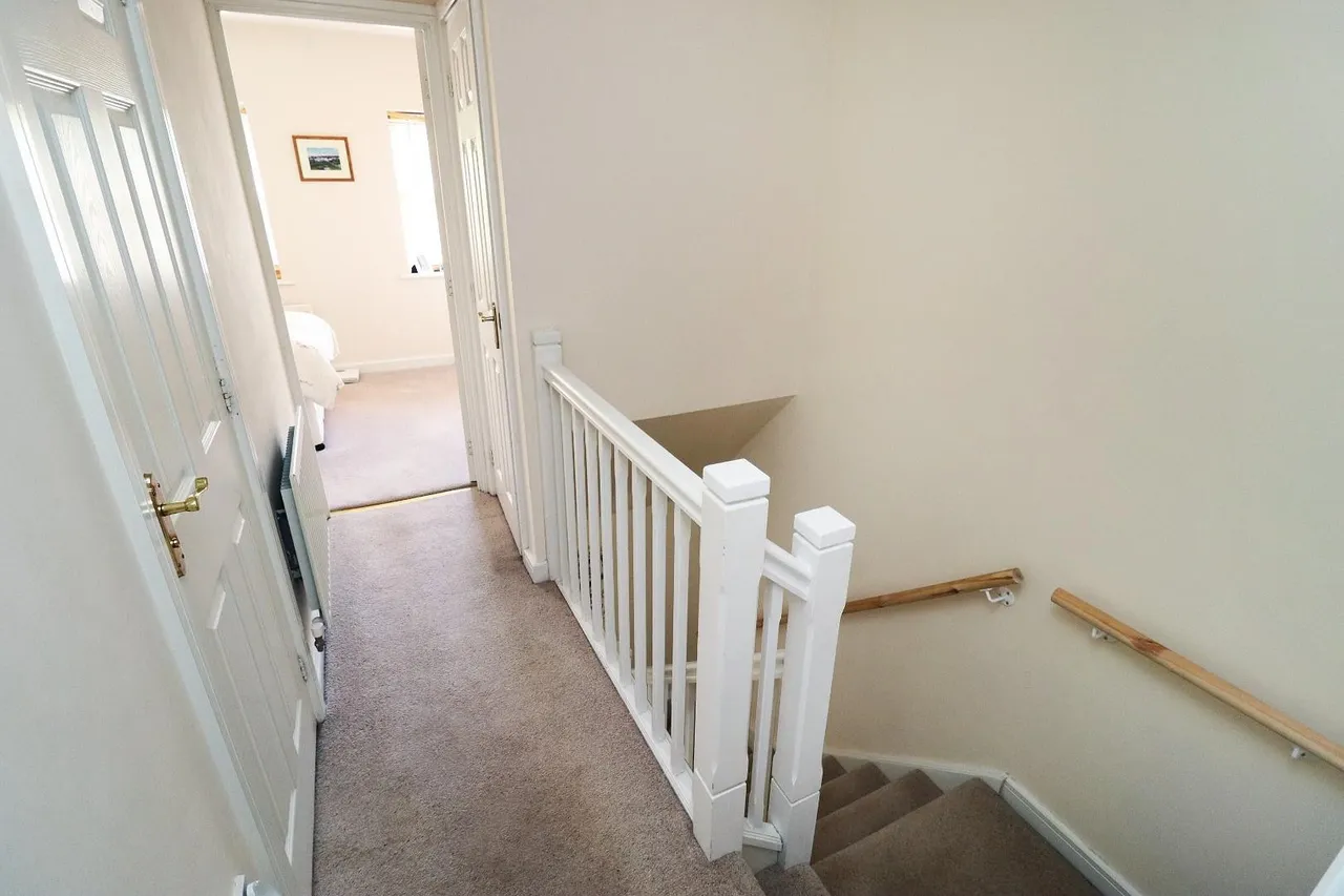Braystones Close, Timperley, Cheshire WA15 7RB, photo 24
