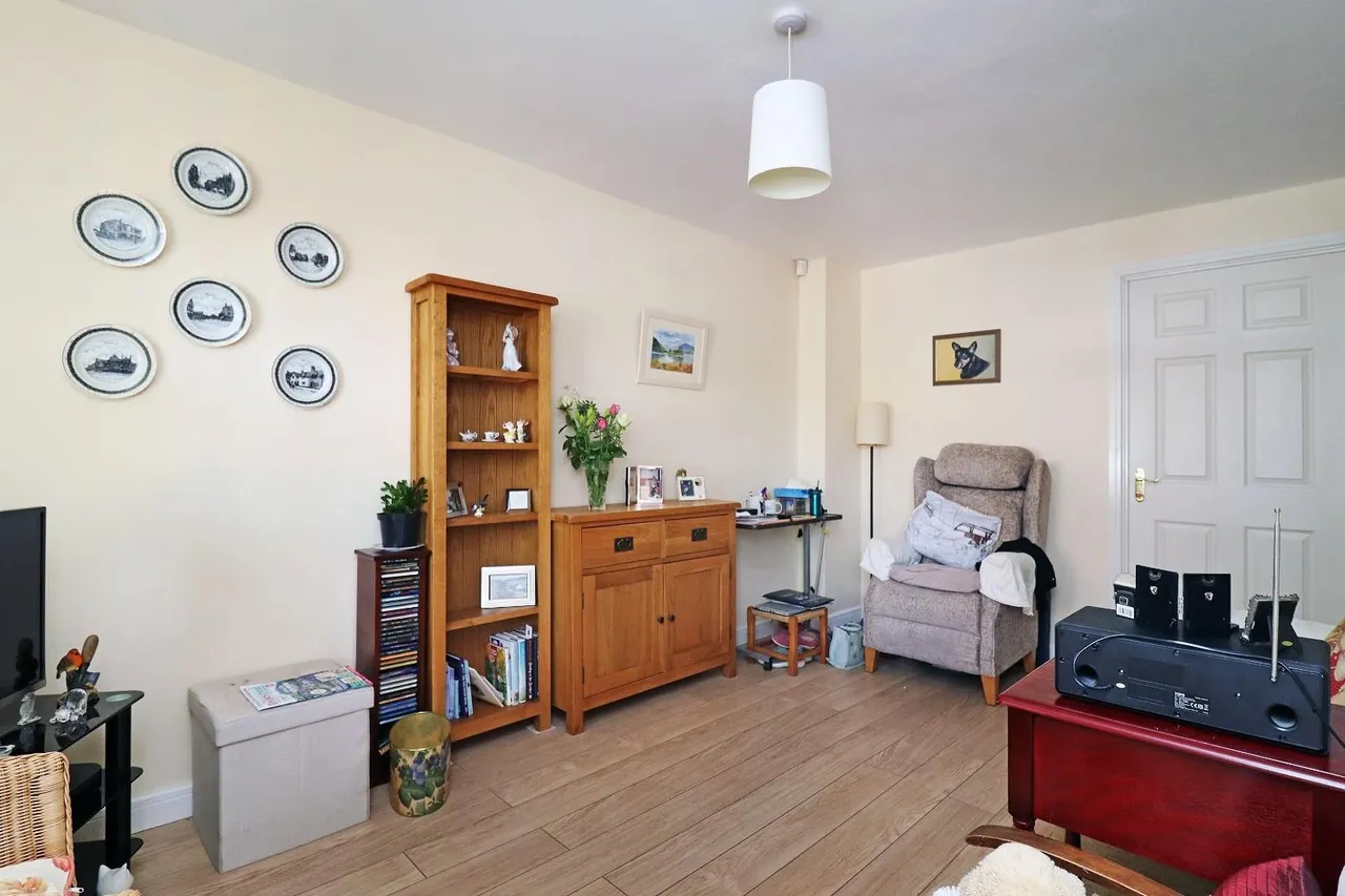 Braystones Close, Timperley, Cheshire WA15 7RB, photo 20