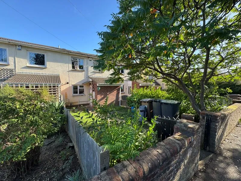 4 bed house for sale, Bramingham Road, Luton, LU3