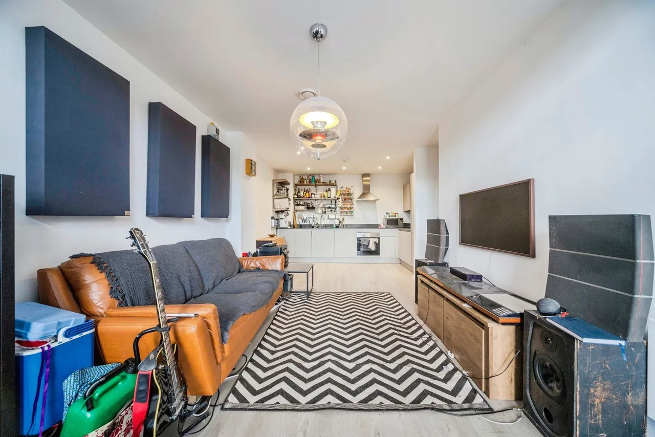 Buckingham Road, Bletchley, MK3, photo 7