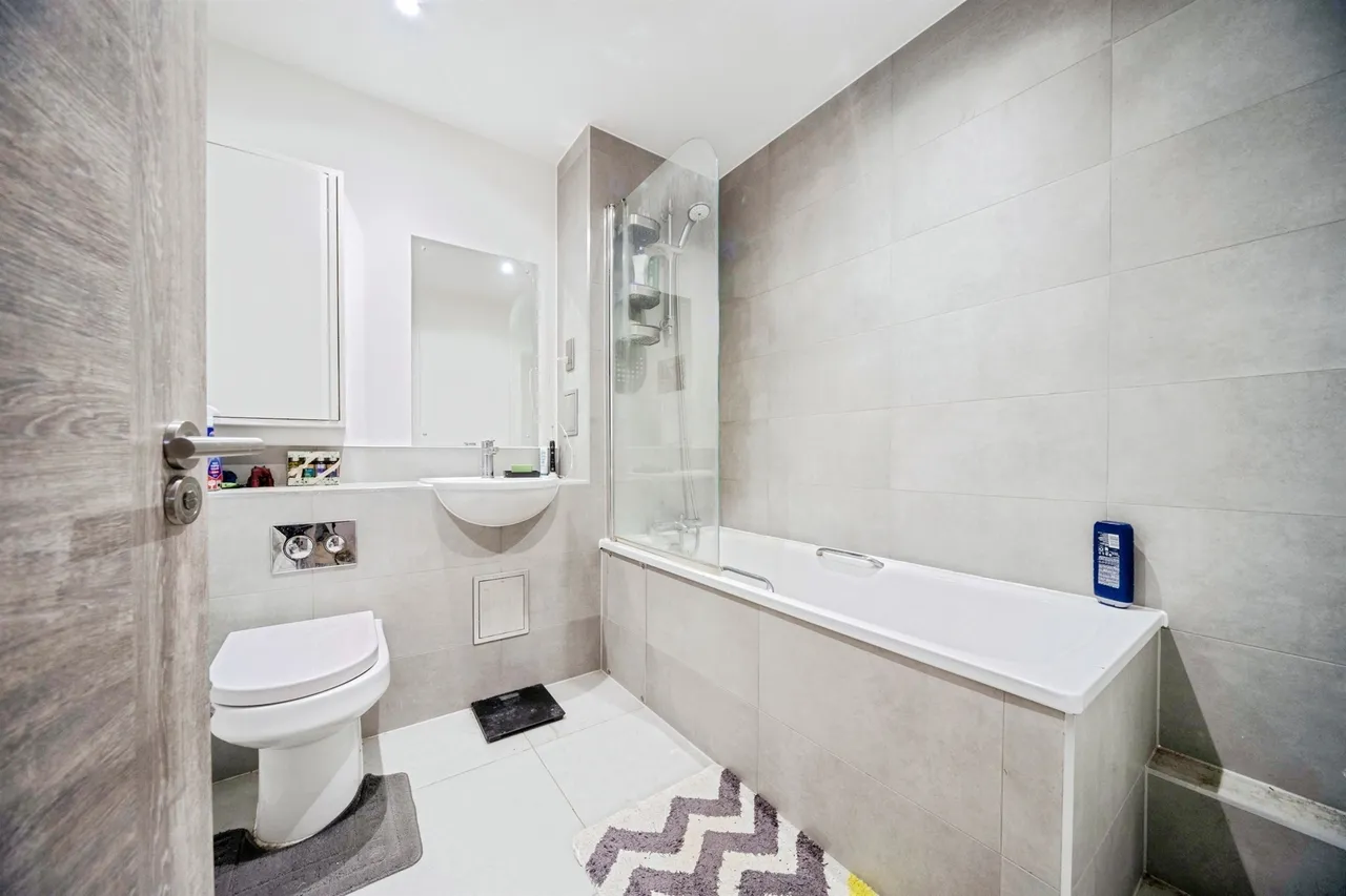 Buckingham Road, Bletchley, MK3, photo 10