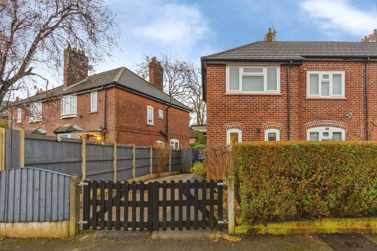 3 bed house for sale — Whiteholme Avenue, Chorlton, Manchester, M21