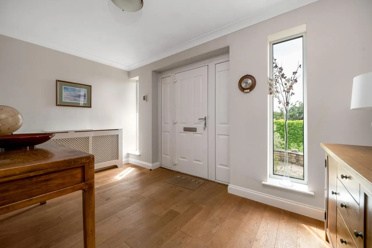 High Street, Corby Glen, NG33, photo 5