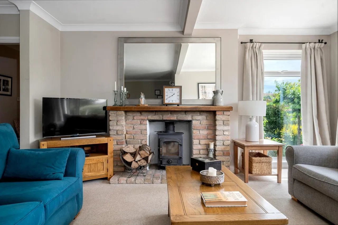 High Street, Corby Glen, NG33, photo 13