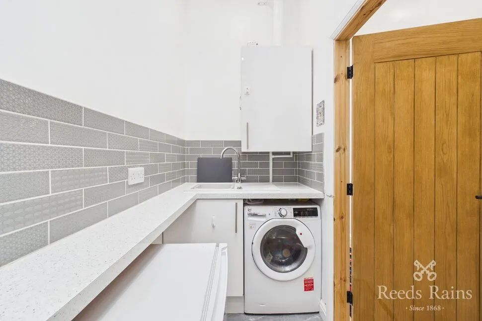 Mayfield Grove, Stockport, SK5, photo 13