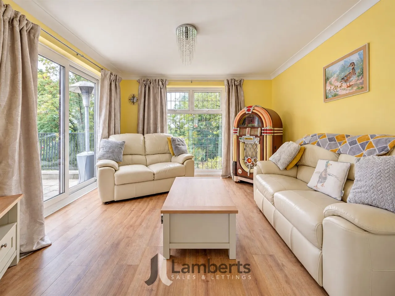 Yeadon Close, Redditch, photo 3