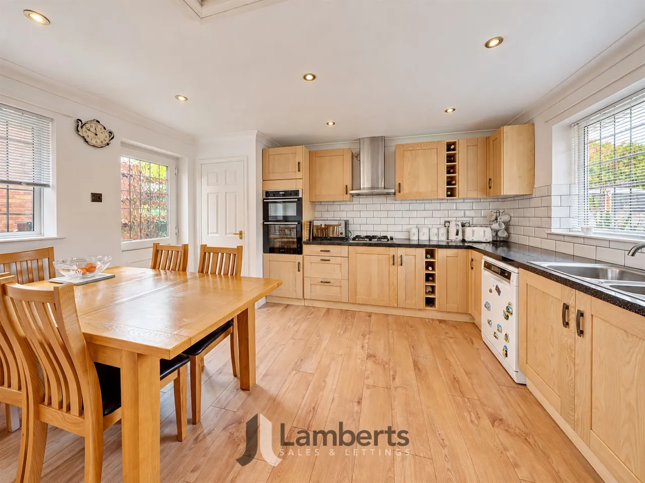 Yeadon Close, Redditch, photo 4