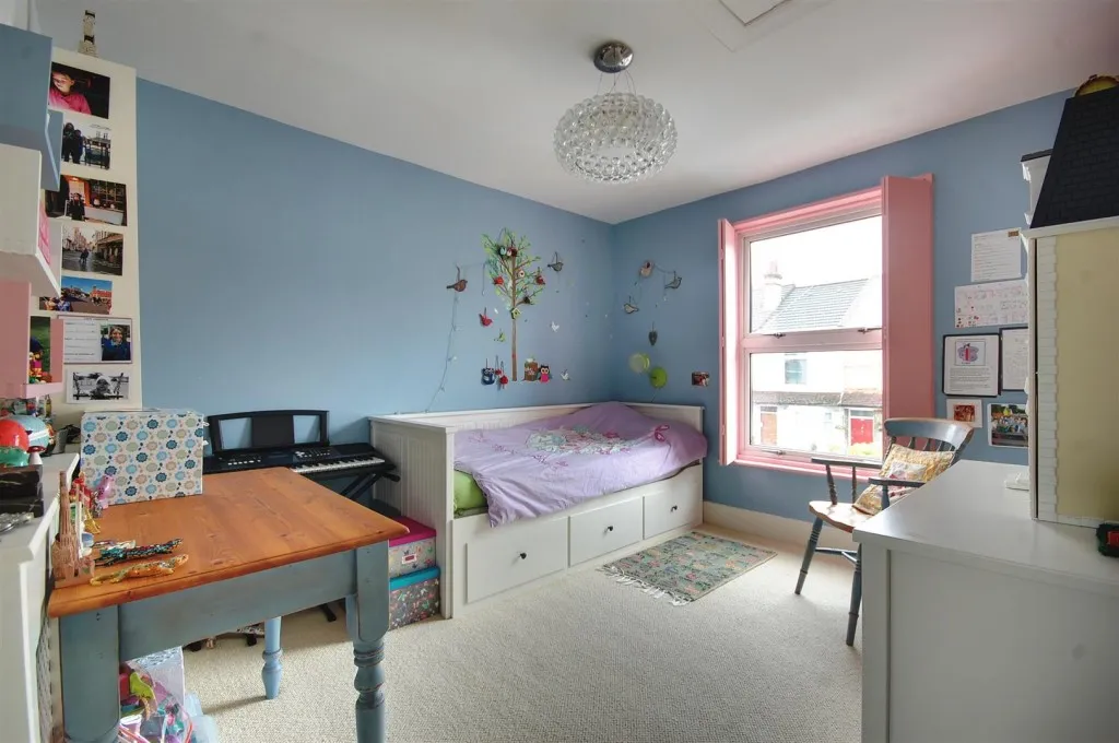 St Marys Road, photo 6