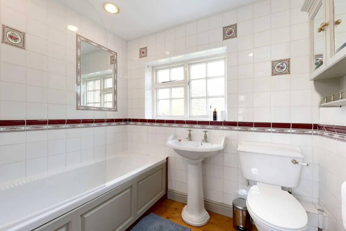 Chinnor Road, Bledlow Ridge, HP14, photo 23