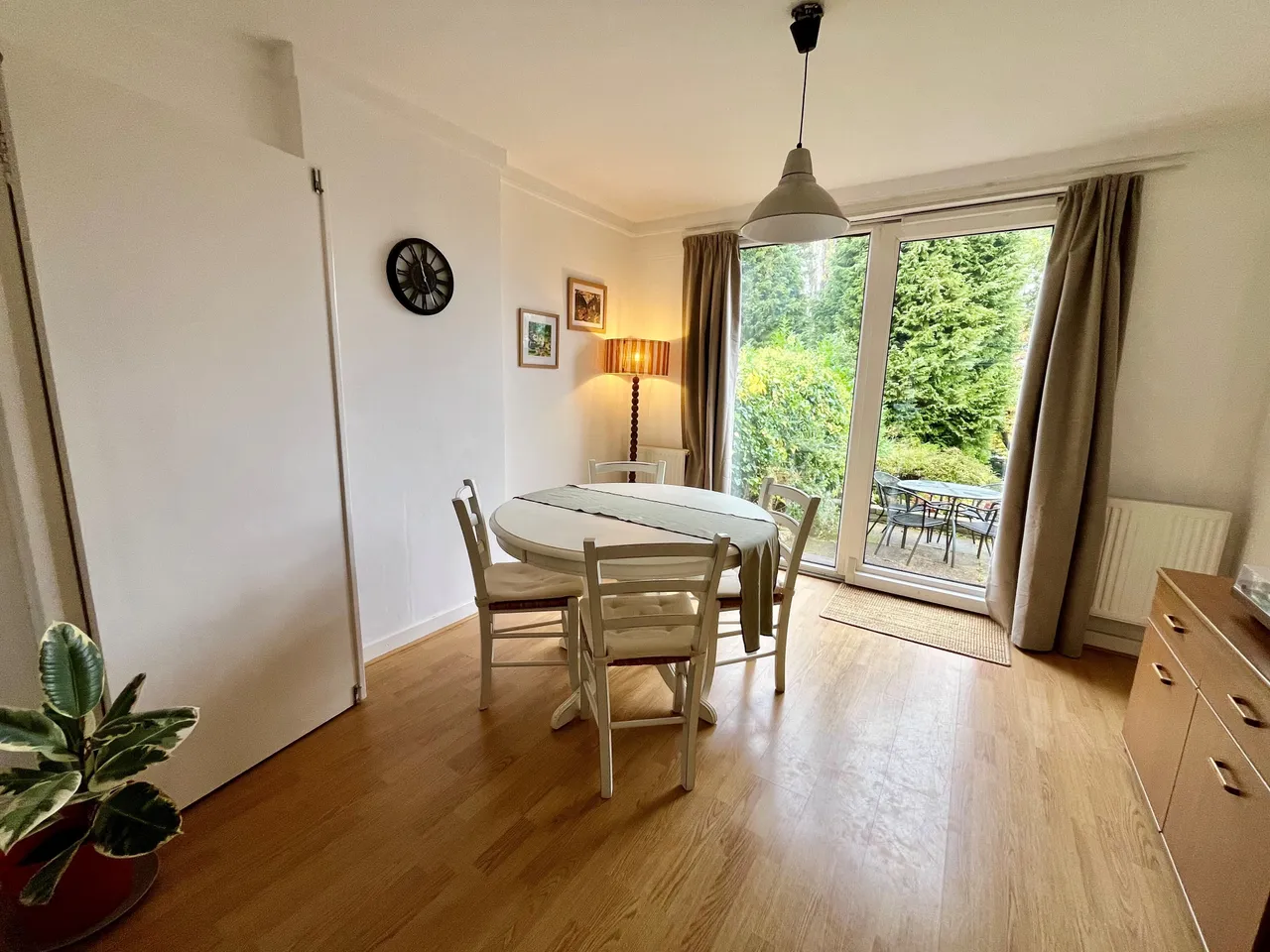 Alma Road, LS6, photo 3