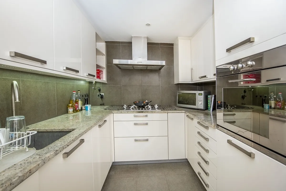 London Road, Isleworth, TW7, photo 2
