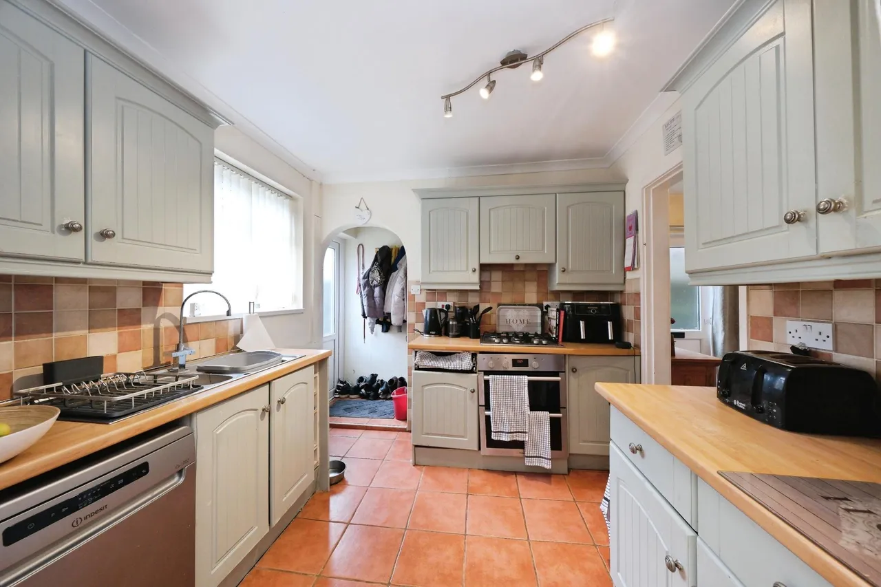 Mansfield Road, Nottingham, NG16, photo 5