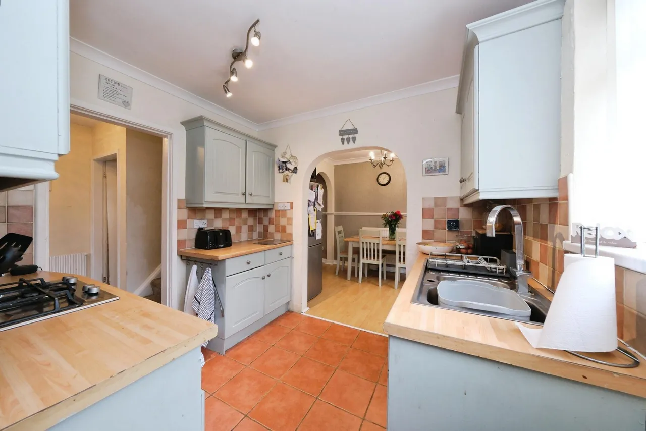 Mansfield Road, Nottingham, NG16, photo 4