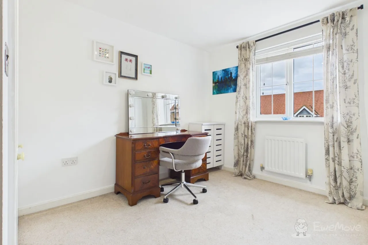 Lewis Road, Hawkinge, CT18, photo 30