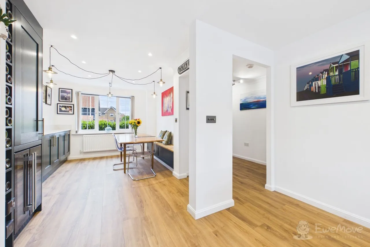 Lewis Road, Hawkinge, CT18, photo 13
