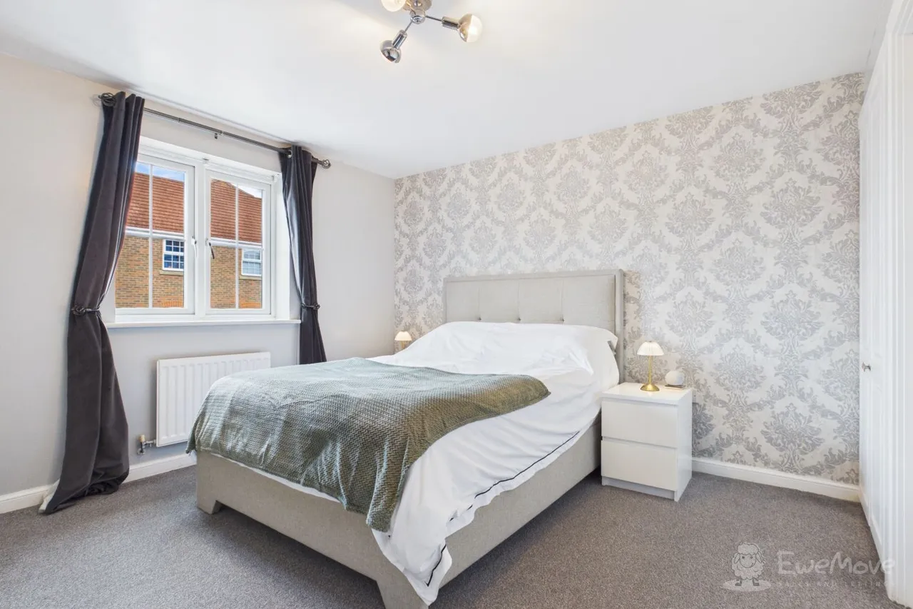 Lewis Road, Hawkinge, CT18, photo 24
