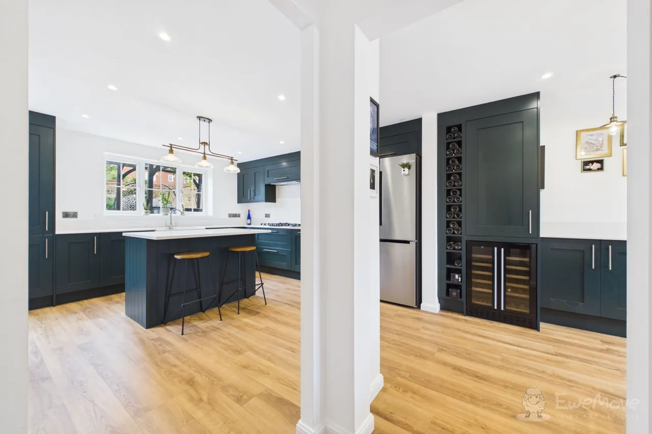 Lewis Road, Hawkinge, CT18, photo 17