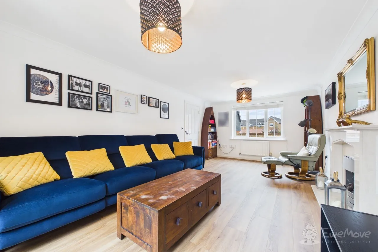 Lewis Road, Hawkinge, CT18, photo 23