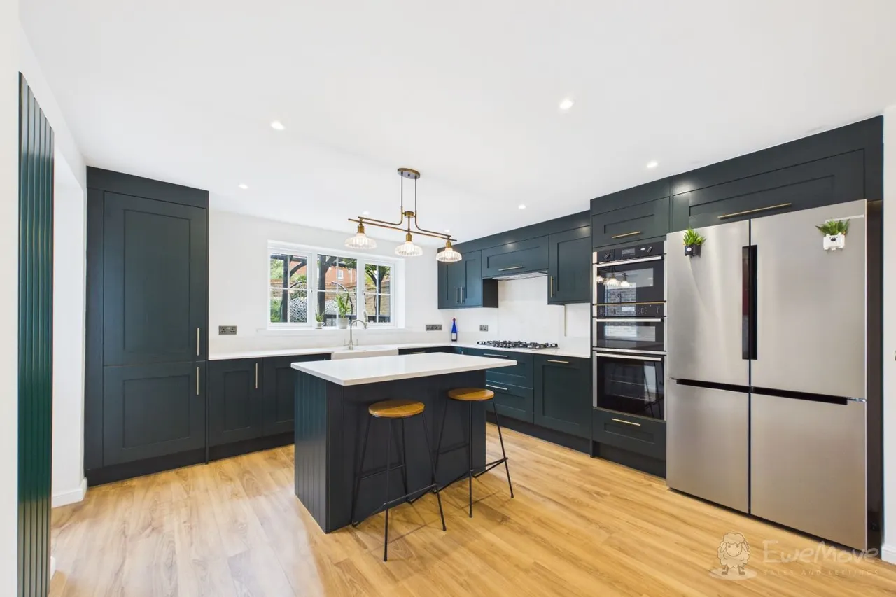 Lewis Road, Hawkinge, CT18, photo 9
