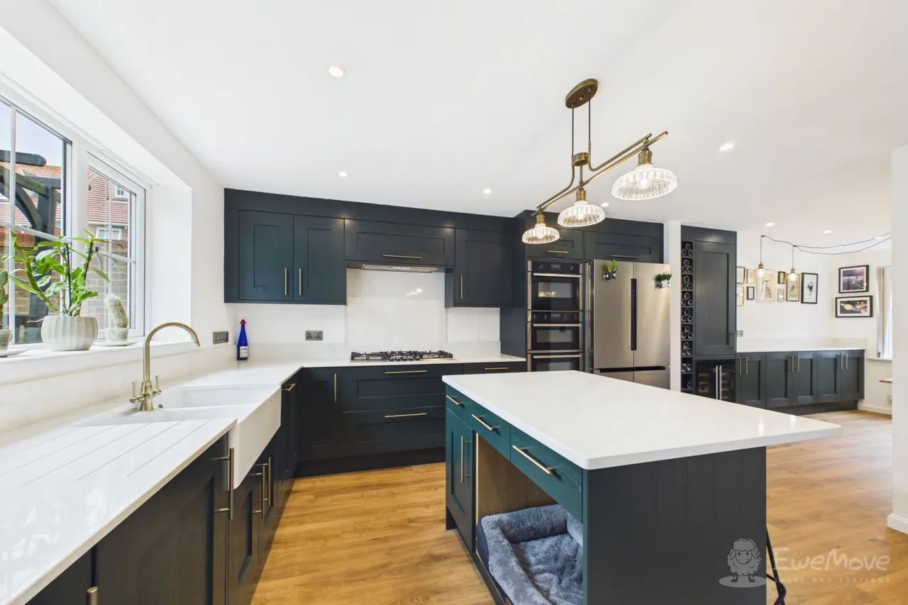 Lewis Road, Hawkinge, CT18, photo 11