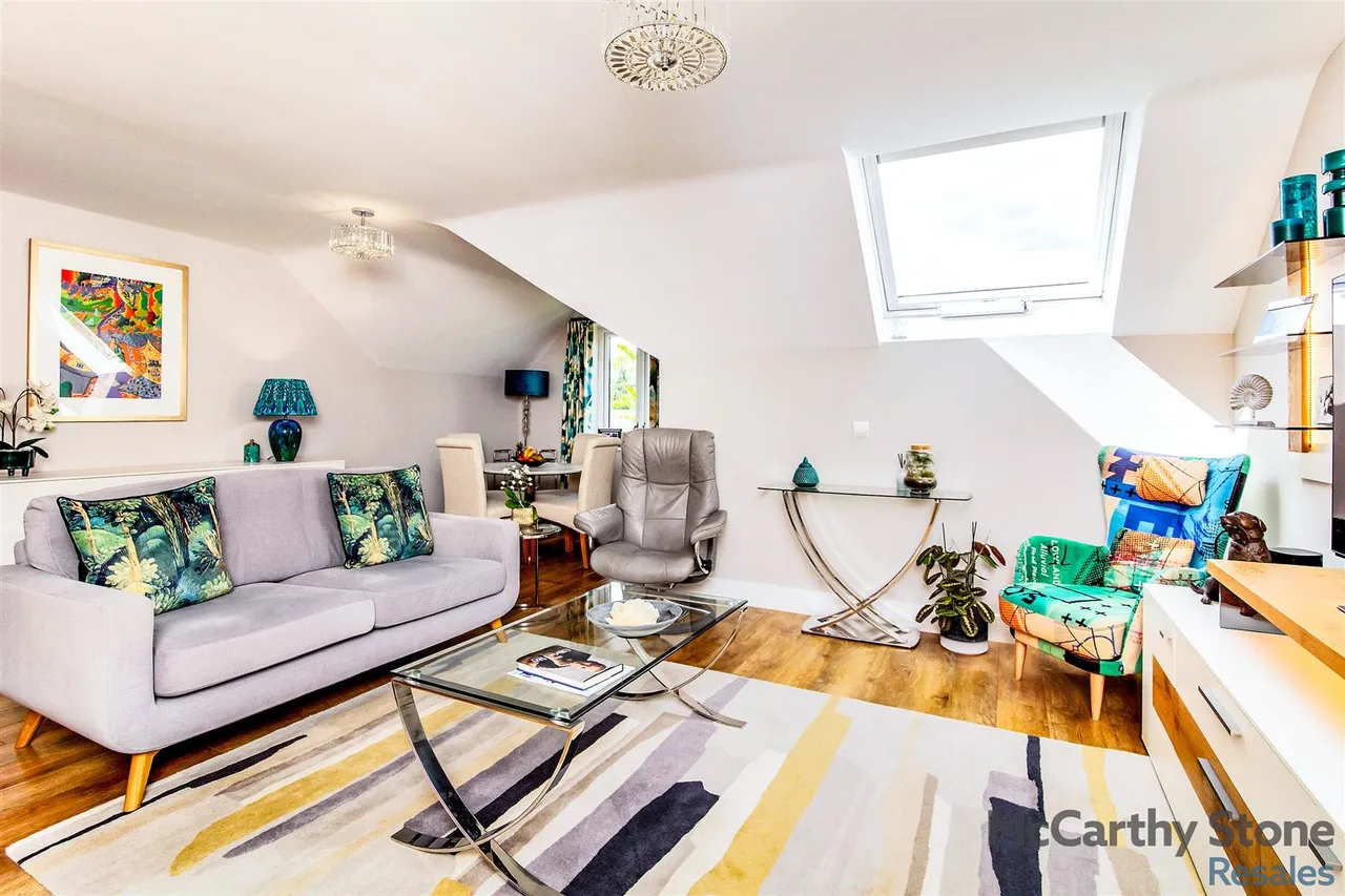 Tresham Close, Kettering, NN15, photo 8
