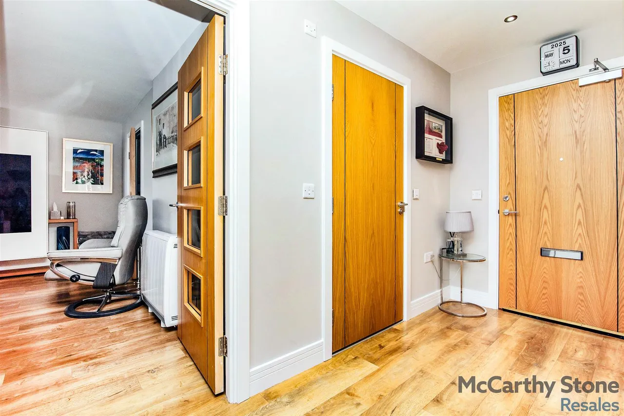 Tresham Close, Kettering, NN15, photo 20