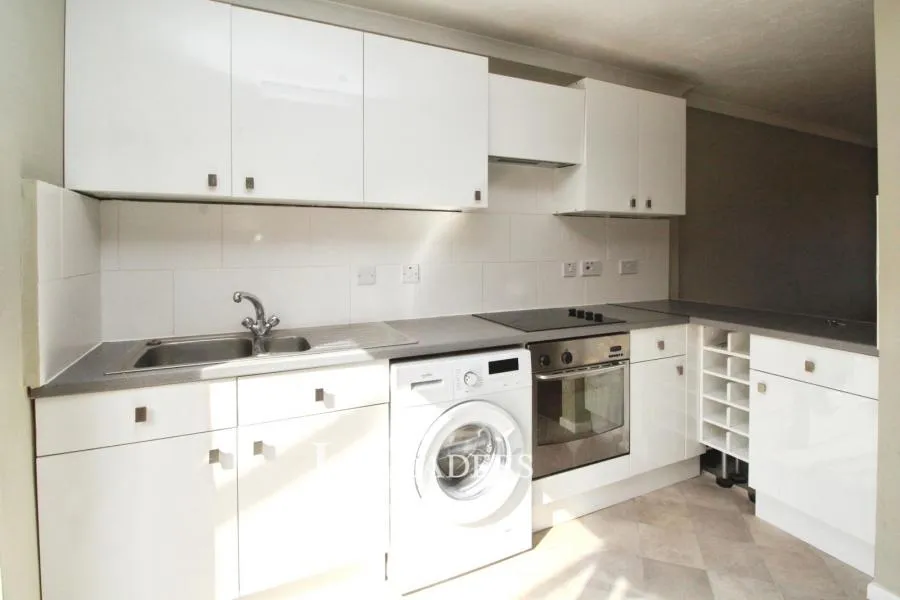 Barrington Mews, Oldbrook, MK6, photo 6