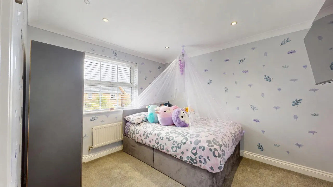 Leary Crescent, Newport Pagnell, photo 14
