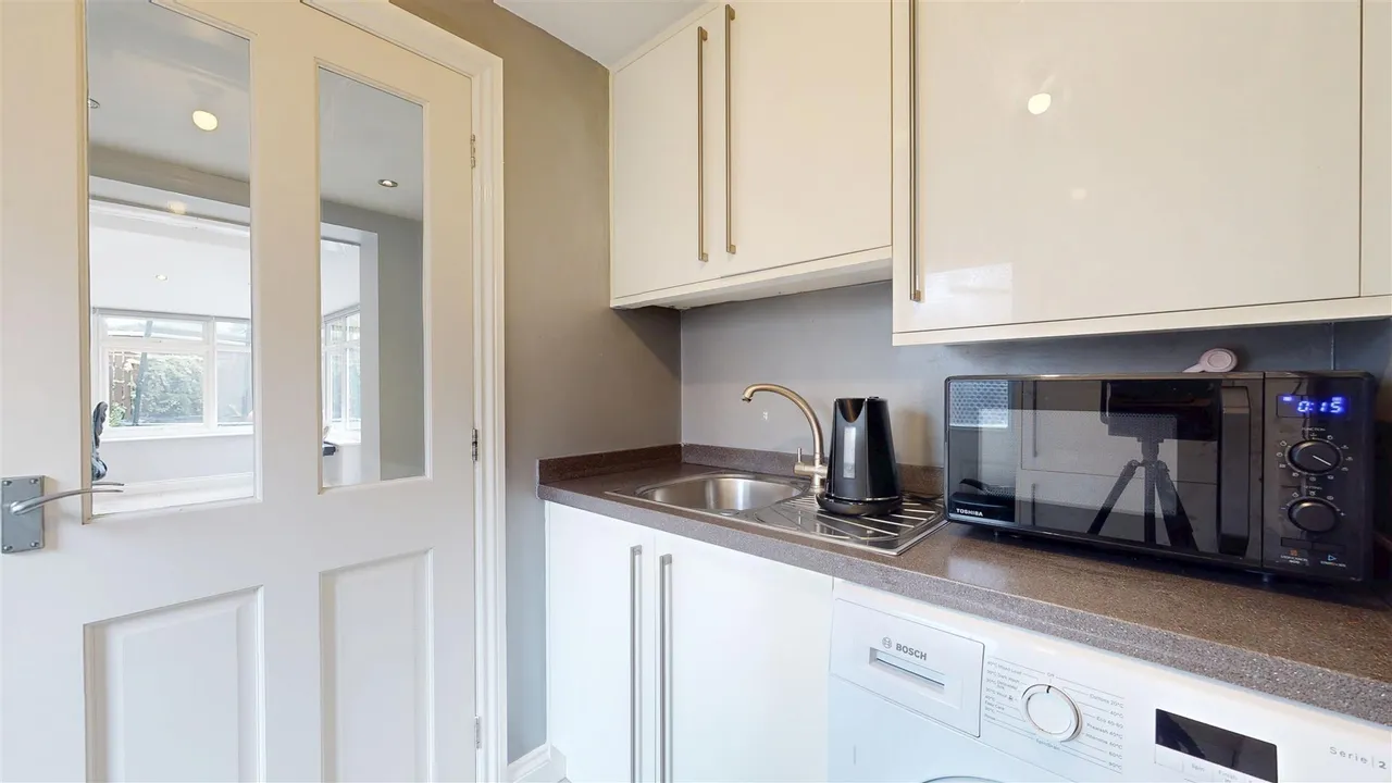 Leary Crescent, Newport Pagnell, photo 11