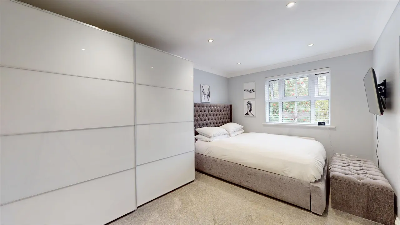 Leary Crescent, Newport Pagnell, photo 12