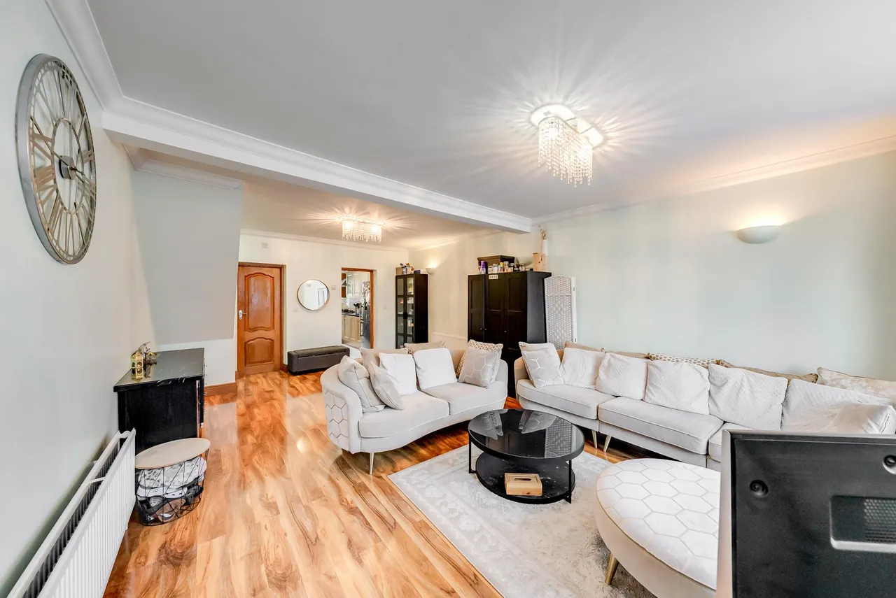 Hollybush Street, London, E13, photo 3