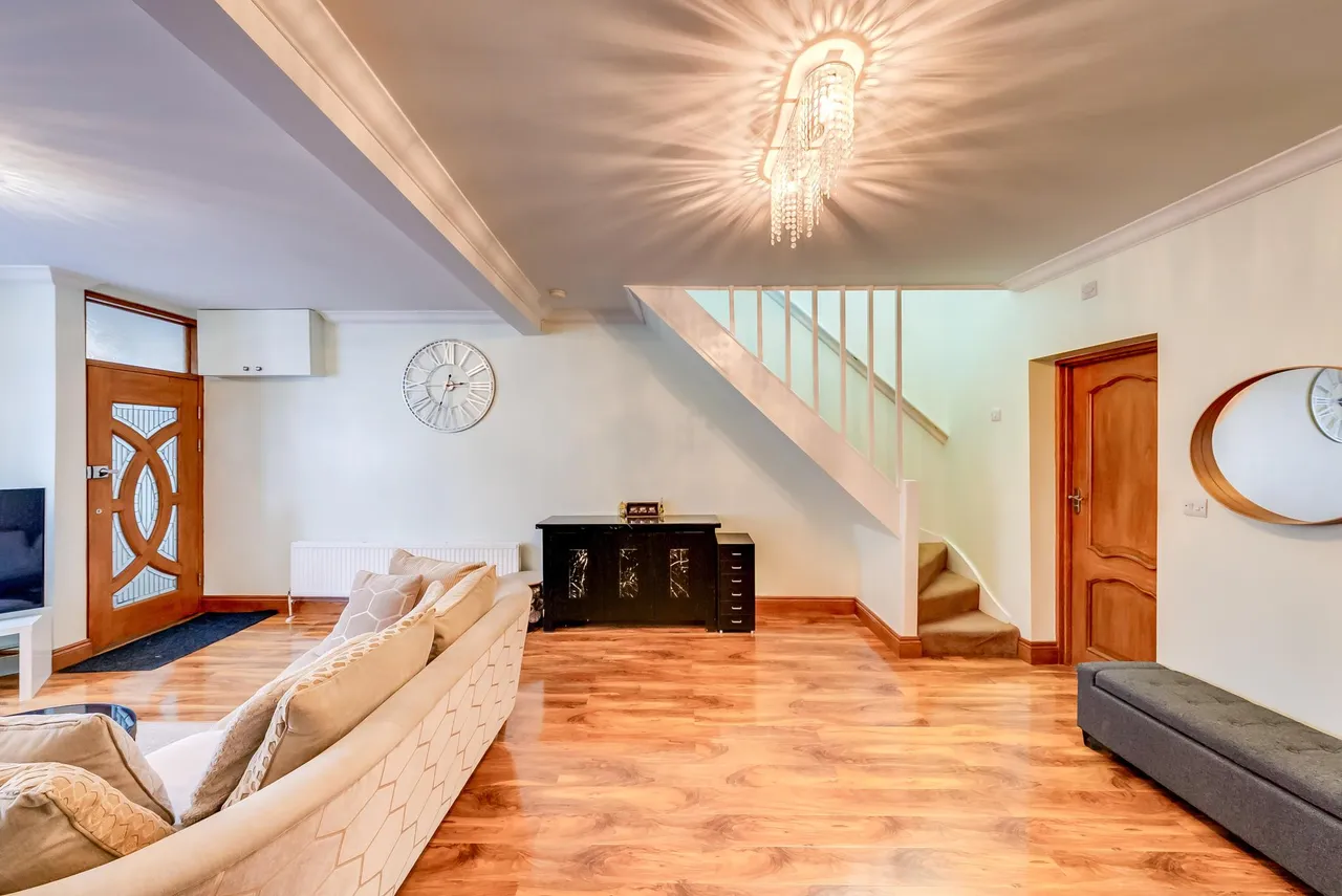 Hollybush Street, London, E13, photo 6