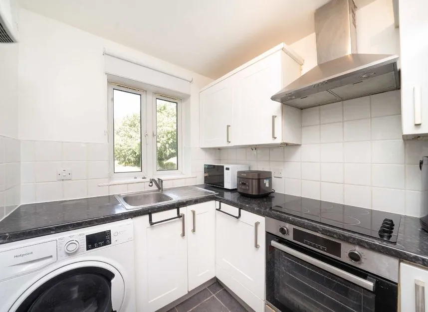 Alwyn Gardens, Hendon, NW4, photo 2