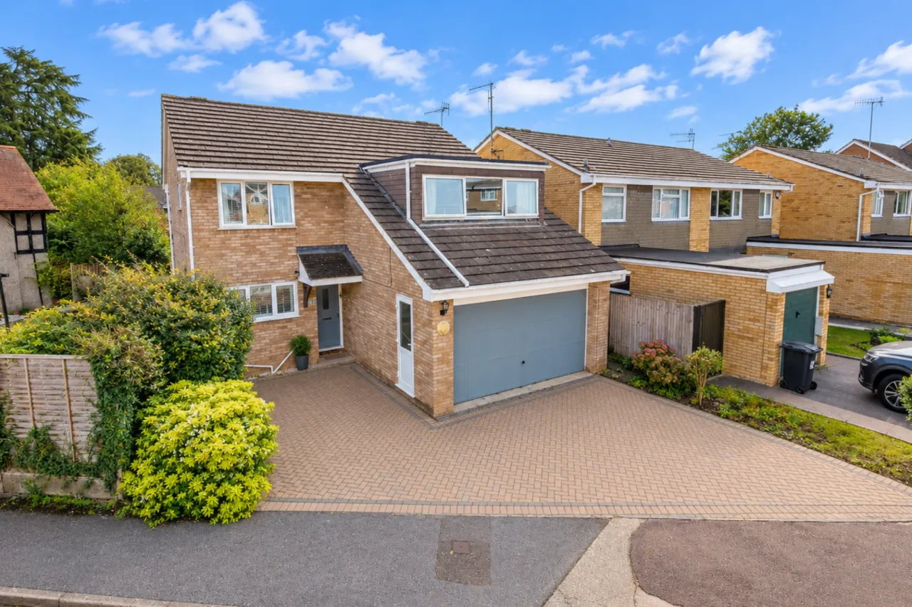 4 bed property for sale, Laurel Close, Adeyfield, HP2