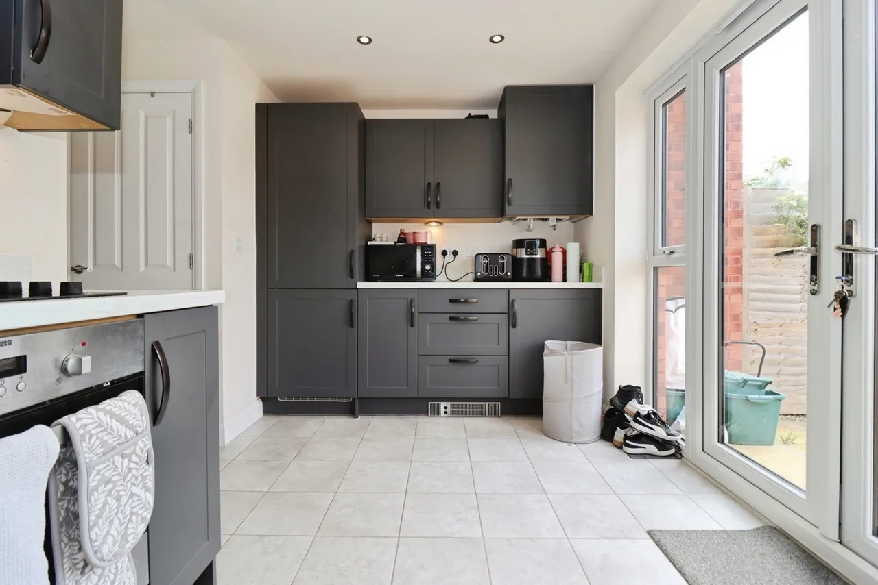 Normead Drive, BRISTOL, Avon, BS37, photo 5