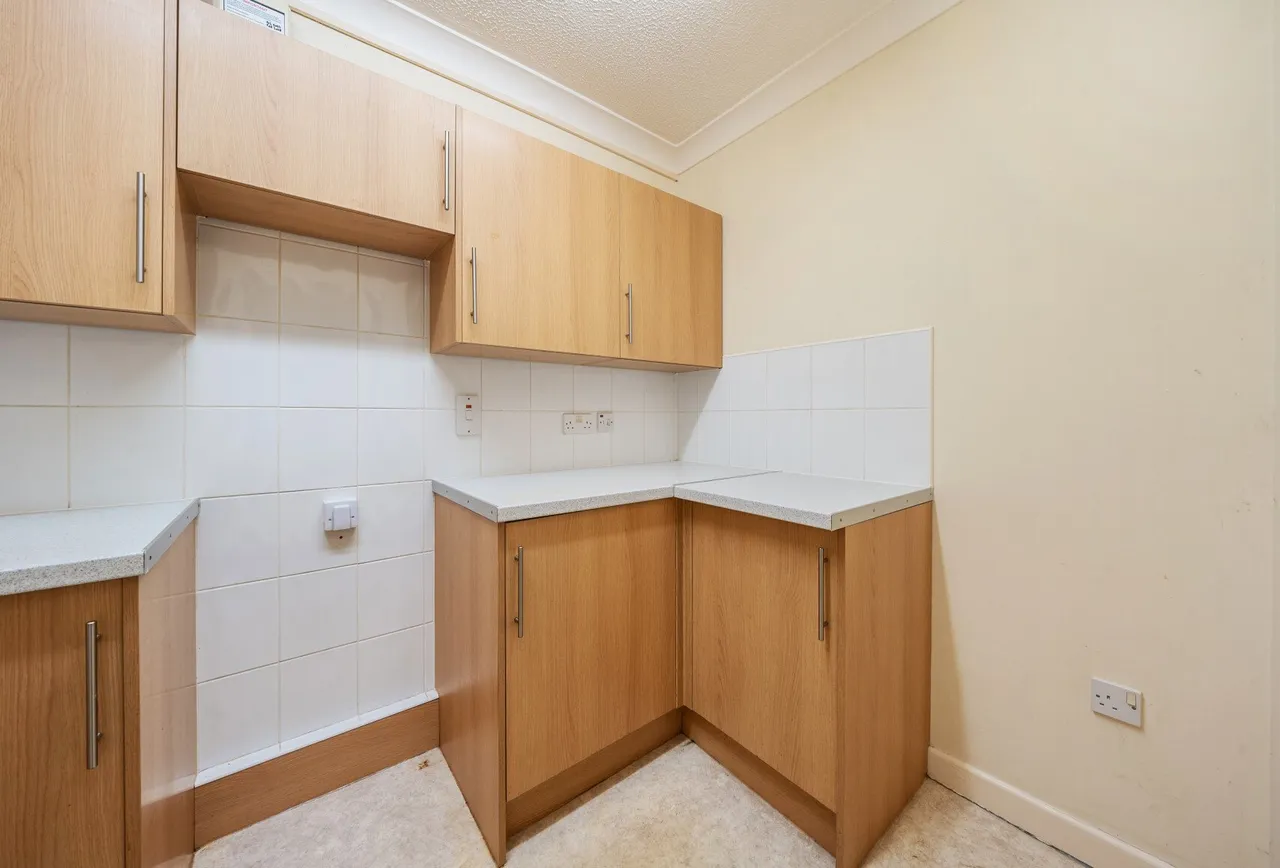 Wesley Court, Stroud, GL5 1DS, photo 13