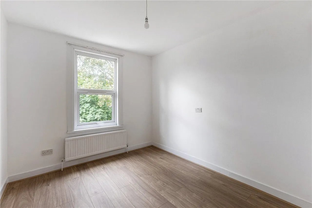 Kitchener Road, London, N17, photo 13