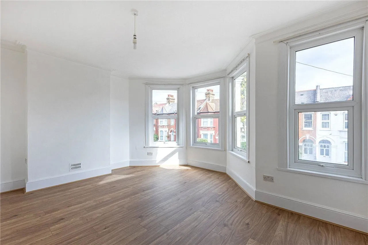 Kitchener Road, London, N17, photo 11
