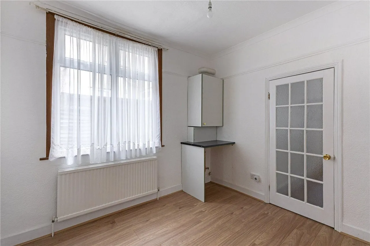 Kitchener Road, London, N17, photo 5