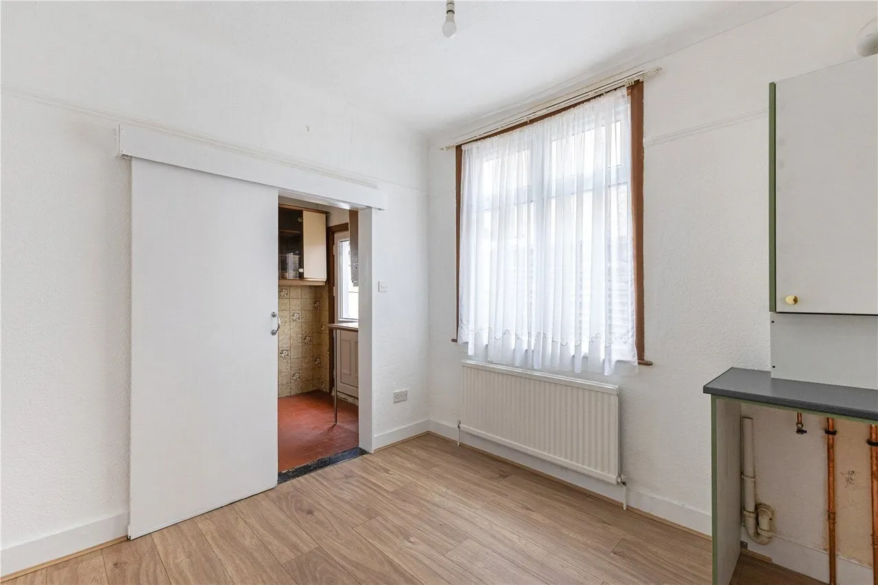 Kitchener Road, London, N17, photo 8