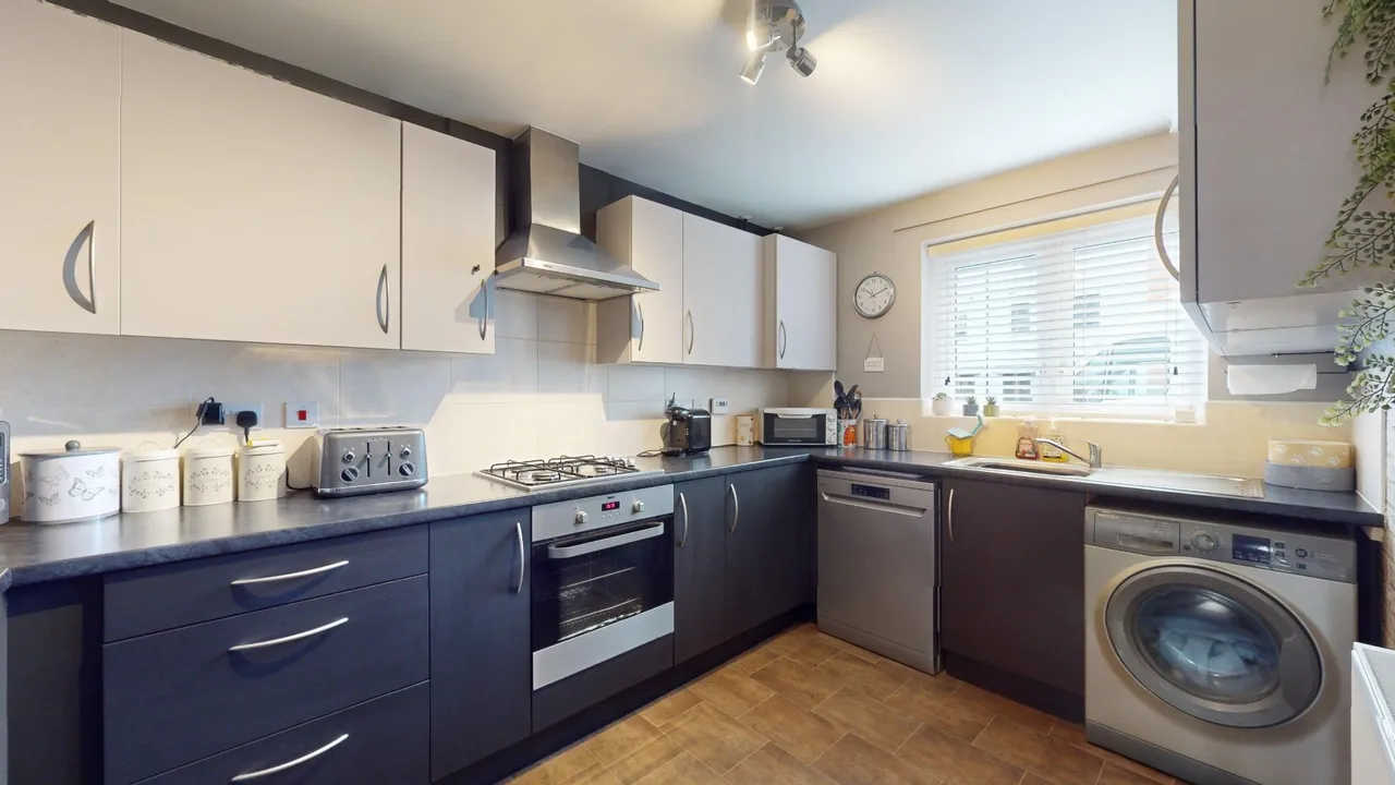 Birchfield Way, Birchfield Way TF3 5HN, photo 2